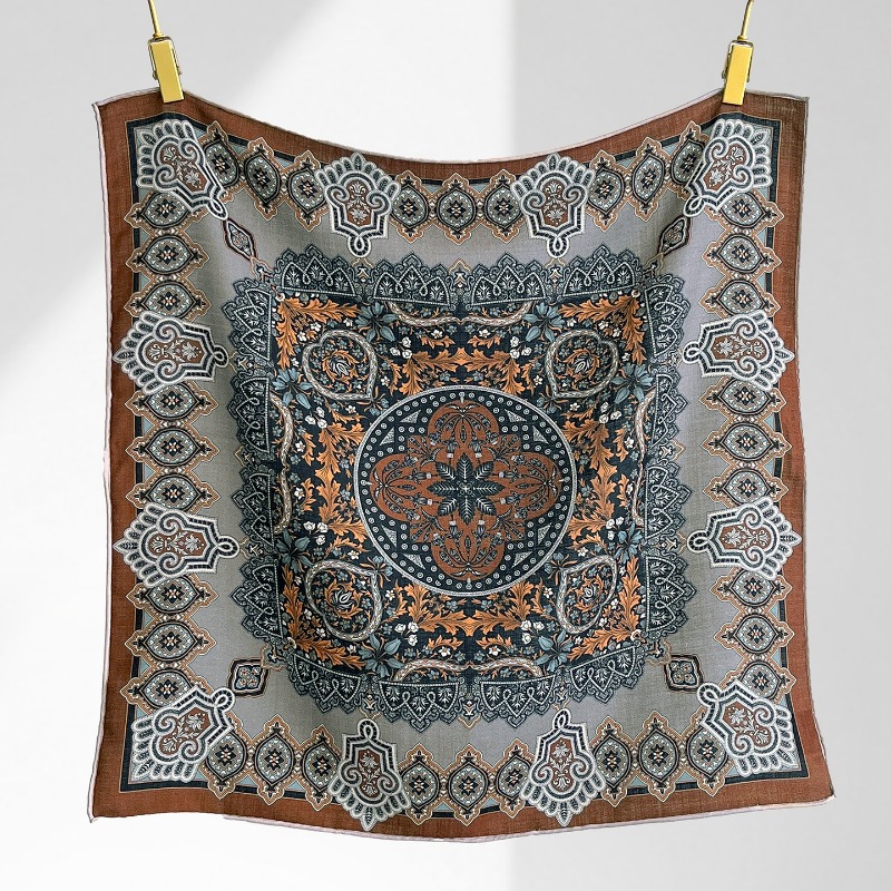 Central Compass Perski Kwadrat – Shawl Wrap Winter recenzja i cena